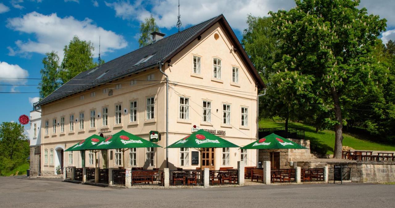 Hotel Kortus Jetřichovice エクステリア 写真