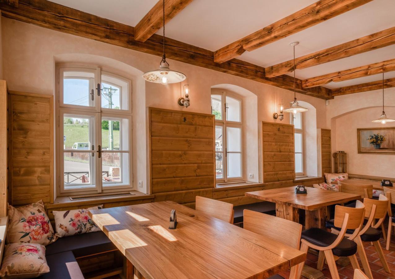 Hotel Kortus Jetřichovice エクステリア 写真