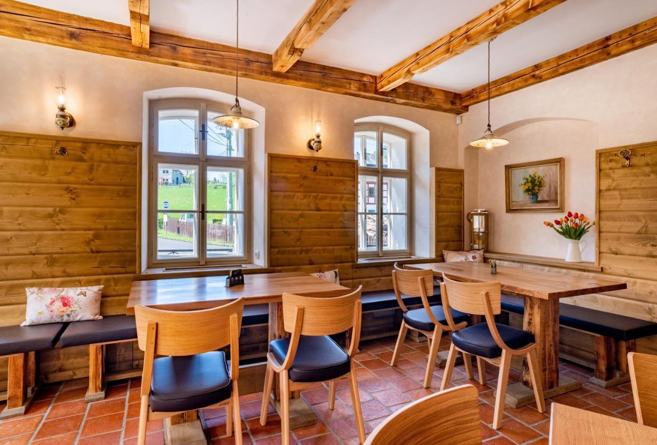 Hotel Kortus Jetřichovice エクステリア 写真