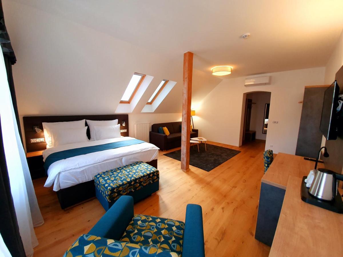 Hotel Kortus Jetřichovice エクステリア 写真