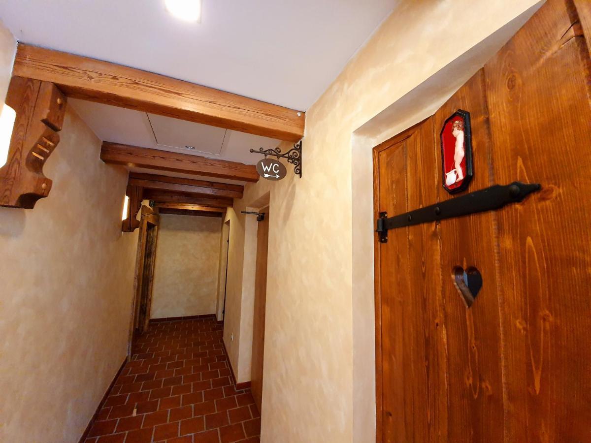 Hotel Kortus Jetřichovice エクステリア 写真
