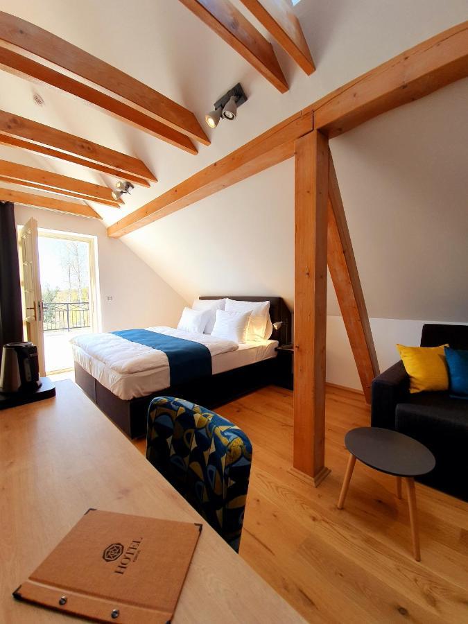Hotel Kortus Jetřichovice エクステリア 写真