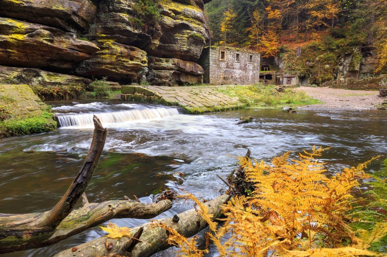 Hotel Kortus Jetřichovice エクステリア 写真